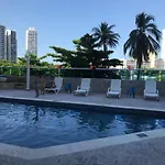 Apartamento Con Vista Al Mar Y Al Lago